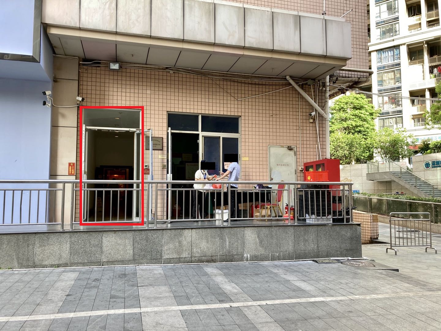 維也納酒店（福華店）裏口の職員用通路